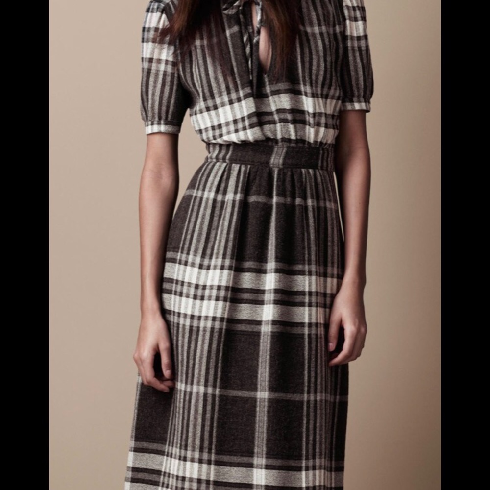 Burberry Britt Crepe Grey Dress
